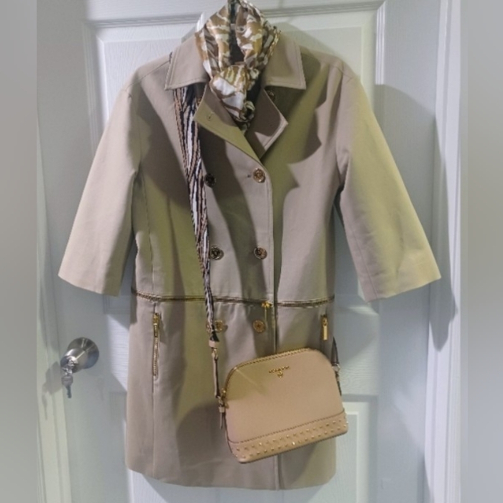 Versatile MK Trench Coat With 3/4 Sleeve Gold Hardware - Picture 1 of 8